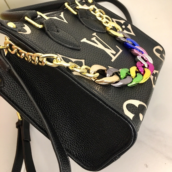 ルイヴィトンバッグ内部構造